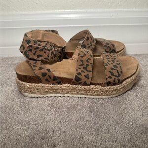 Target Platform Sandals